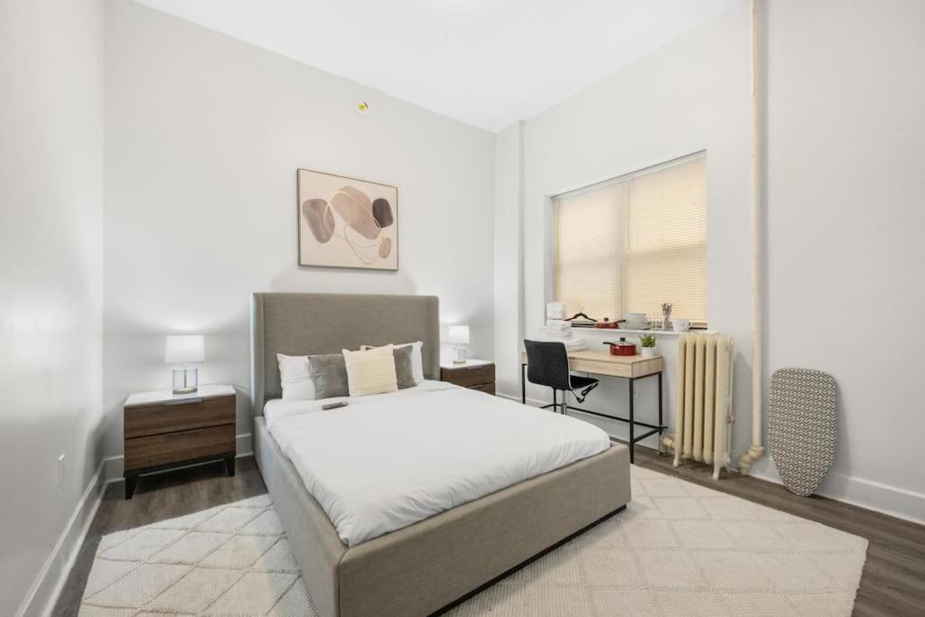 Apartment Bay Ridge Luxe: Stylish & Comfortable